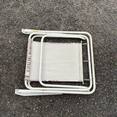 折り畳みチェアーの画像