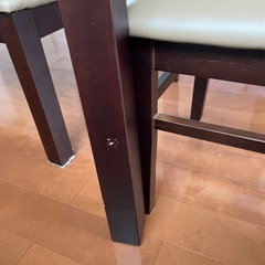 ダイニングテーブルの画像