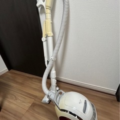 シャープ　サイクロンクリーナー　コードレスの画像