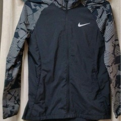 NIKEウインドブレーカーM