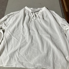 白系ブラウス3枚の画像