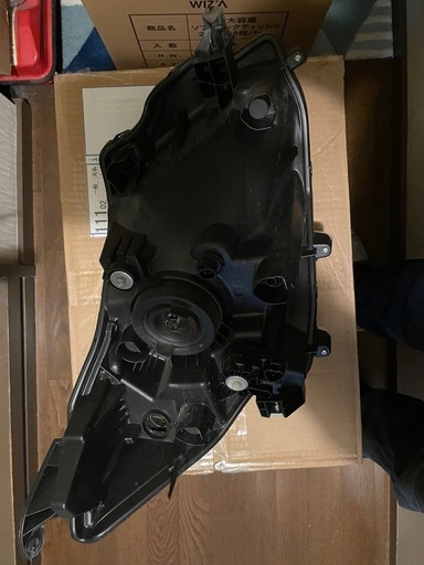 トヨタ　ルーミー　G前期ハロゲンヘッドライト左右セット