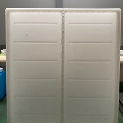 収納ボックス二つ