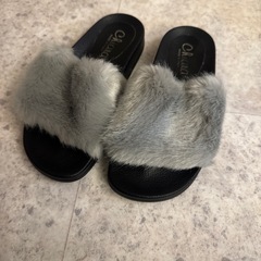 イタリア製　ファーサンダル　未使用