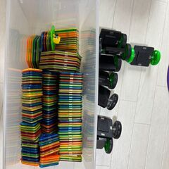 磁石積み木 200PCS以上の画像