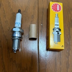 新品未使用　NGKプラグ　DPR7EA-9