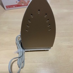 【TOSHIBA TA-ZA1】スチームアイロンの画像