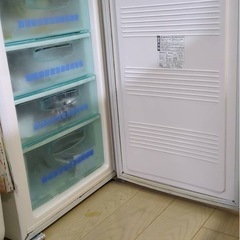 【元気に働いてます】中古　冷凍庫の画像