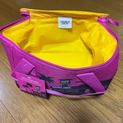 Trader Joe's保冷バッグの画像