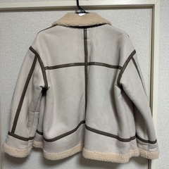 earth music&ecology ジャケット ブルゾン ベージュの画像