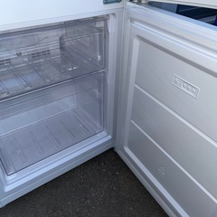 Haier ハイアール 2022年式 2ドア 冷凍冷蔵庫 121L JR-NF121A 冷凍室48L 冷蔵室73L クリアバスケット 中古稼働品 ③の画像