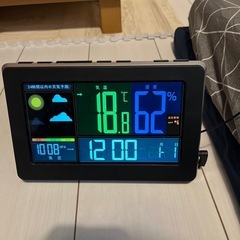 美品　デジタル時計　ニトリ