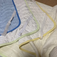 ベビー敷パッド　ひんやり2枚　パイル1枚　四隅ゴム付きの画像