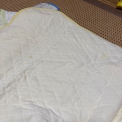 ベビー敷パッド　ひんやり2枚　パイル1枚　四隅ゴム付きの画像