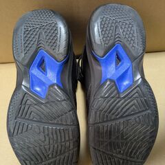 アシックスジュニア用バスケットシューズGEL-IMPROVE　ブラック　21.5cmの画像