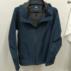 0413-417 UNIQLOブロックテックパーカーМ