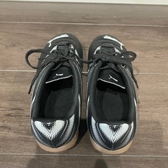 フットサルシューズ　プーマ　キッズの画像