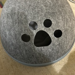 値下げしません　ペットベッド(フェルト ねぐら ドーム S) ニトリ　キャットハウスの画像