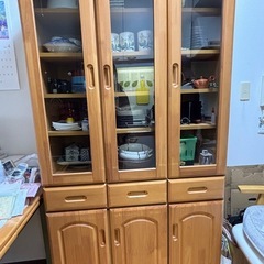 【配達要相談】木製ガラス扉付き食器棚