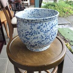 陶器製の植木鉢　花瓶