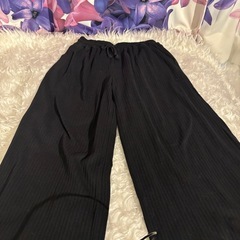 	【おしゃれ】Yururaku ワイドパンツ Mサイズ 黒