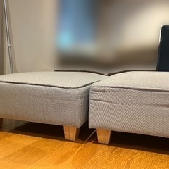 【LOWYA】2人がけソファ＋オットマン付き※シミありの画像