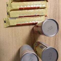 液体ミルク、固形ミルクの画像