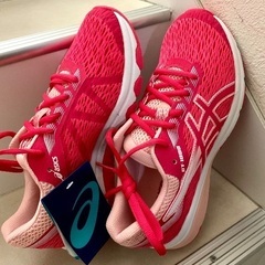 asicsランニングシューズ 未使用