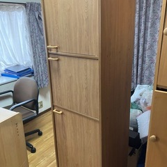 3ドア7段収納家具