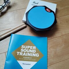 スネアドラム練習台、スティック、譜面台、スーパーサウンドトレーニングの画像