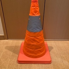 値下げ🚙　折りたたみ式　カラーコーン/1個の画像