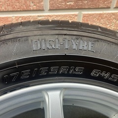 夏タイヤ　175/65R15 の画像