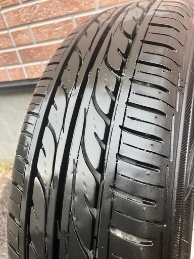 夏タイヤ　175/65R15