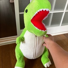 恐竜のぬいぐるみ