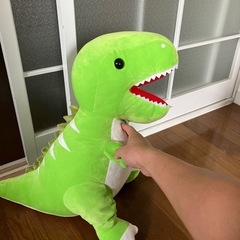 恐竜のぬいぐるみの画像