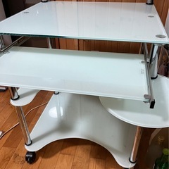 美品‼️テーブル※条件次第で半額に🫶の画像