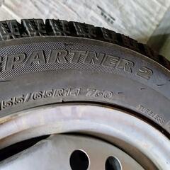 【走行距離わずか】155/65R14スタッドレスタイヤの画像