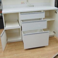 パモウナ レンジボード 幅140×奥50×高195cm 白エナメル ソフトクロージング コンセント付き 食器棚 キッチンボード Pamouna  札幌市 清田区 平岡の画像