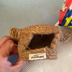 ハムスター餌やマット等の画像