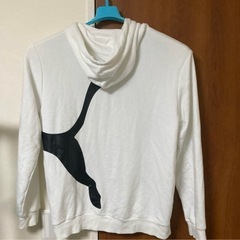 プーマ　パーカーの画像