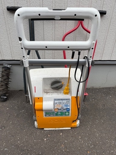 京セラ(Kyocera) 旧リョービ 電子芝刈機、根切り刃アタッチメントセット　おまけ付き