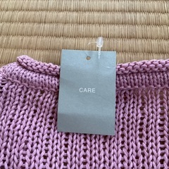 レーシーVネックセーター
の画像