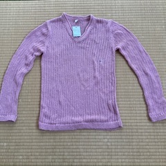 レーシーVネックセーター
