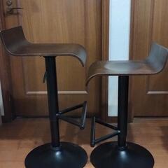 カウンターチェアーの画像