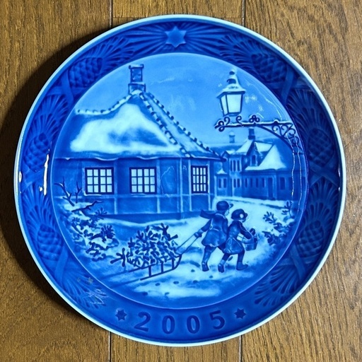 2005年ロイヤルコペンハーゲン Royal Copenhagen イヤープレート 2005年ロイヤルコペンハーゲン Royal Copenhagen イヤープレート