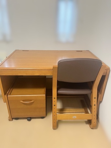 ベネッセ学びデスク、整理ワゴン、成長チェア　3点セット