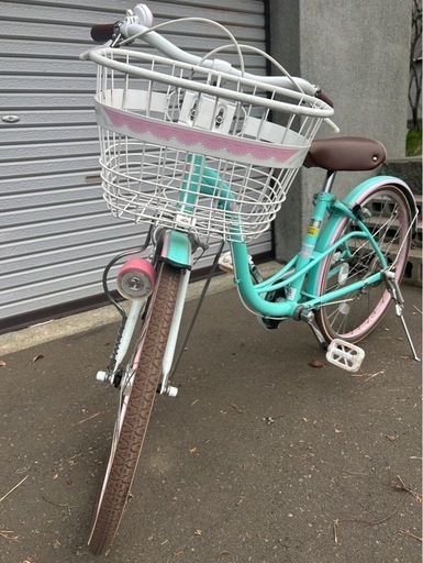 自転車女の子22インチ (ぱぱごにあ) 発寒のクロスバイクの中古 自転車女の子22インチ (ぱぱごにあ) 発寒のクロスバイクの中古