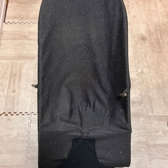 ベビービョルンのバウンサー+Richellの乳児入浴用マットセット