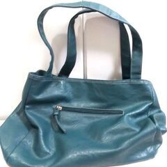 ❤️👜ショルダーバッグ(グリーン)👜❤️鞄・通勤バッグ・通学バッグ・収納多め・ポケット多め・かばんの画像