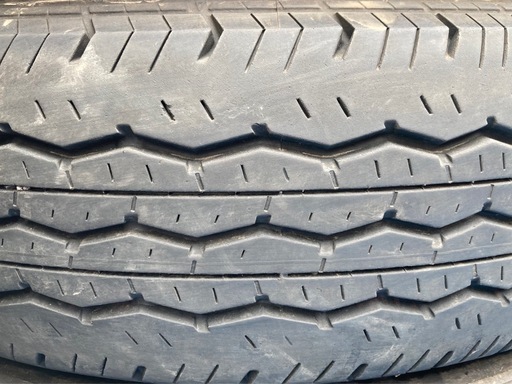 【お引渡の方決まりました】TOYO TIRES 195/80R15 23年製　夏タイヤ　 お引渡の方決まりました】TOYO 195/80R15 23年製 夏タイヤ